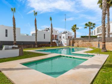Bestaand - Villa - Orihuela Costa - Villamartin