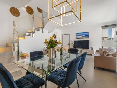 Bestaand - Villa - Orihuela Costa - Villamartin