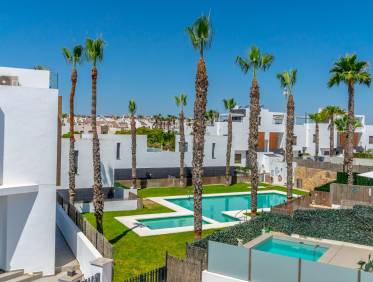 Bestaand - Villa - Orihuela Costa - Villamartin