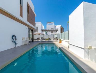 Bestaand - Villa - Orihuela Costa - Villamartin