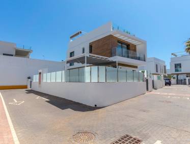 Bestaand - Villa - Orihuela Costa - Villamartin