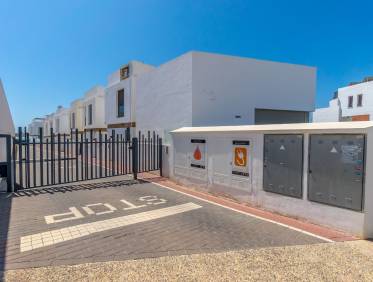 Bestaand - Villa - Orihuela Costa - Villamartin