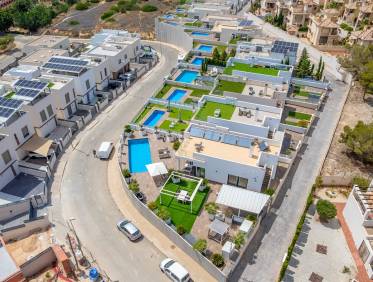 Bestaand - Villa - Orihuela Costa - Villamartin
