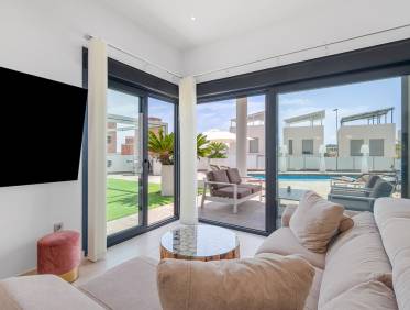 Bestaand - Villa - Orihuela Costa - Villamartin