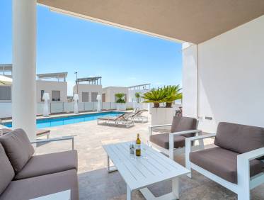 Bestaand - Villa - Orihuela Costa - Villamartin