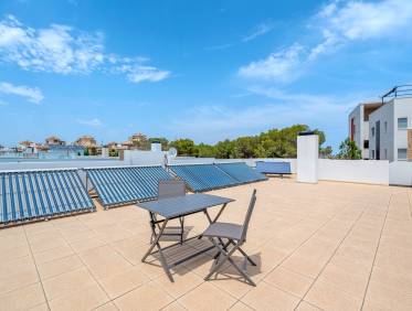 Bestaand - Villa - Orihuela Costa - Villamartin
