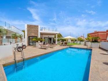 Bestaand - Villa - Orihuela Costa - Villamartin