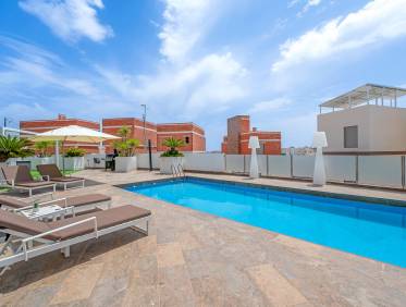 Bestaand - Villa - Orihuela Costa - Villamartin