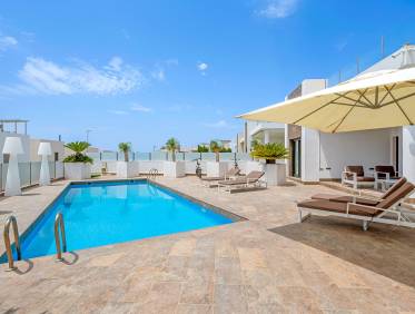 Bestaand - Villa - Orihuela Costa - Villamartin