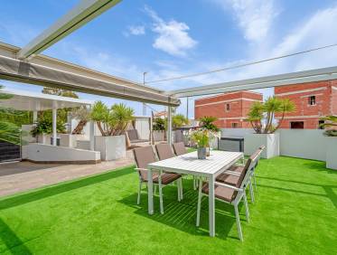 Bestaand - Villa - Orihuela Costa - Villamartin
