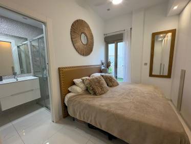 Bestaand - Villa - Orihuela Costa - Villamartin