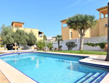 Bestaand - Villa - Orihuela Costa - Villamartin