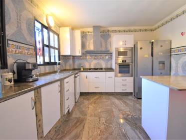 Bestaand - Villa - Orihuela Costa - Villamartin