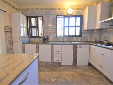 Bestaand - Villa - Orihuela Costa - Villamartin
