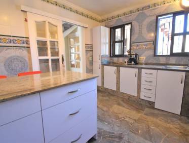 Bestaand - Villa - Orihuela Costa - Villamartin