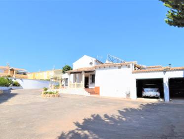 Bestaand - Villa - Orihuela Costa - Villamartin