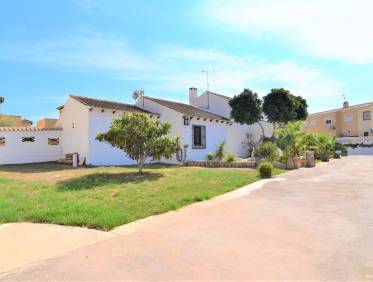Bestaand - Villa - Orihuela Costa - Villamartin