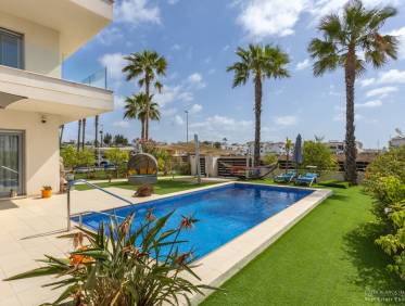 Bestaand - Villa - Orihuela Costa - Vistabella golf