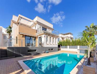 Bestaand - Villa - Orihuela Costa