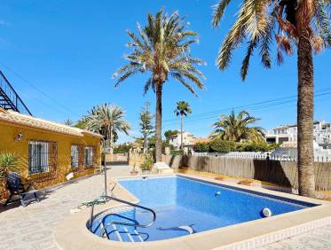 Bestaand - Villa - Orihuela Costa