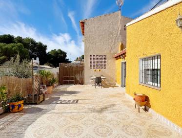 Bestaand - Villa - Orihuela Costa