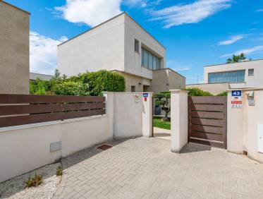 Bestaand - Villa - Orihuela - Vistabella golf