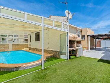 Bestaand - Villa - Torrevieja