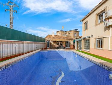 Bestaand - Villa - Torrevieja