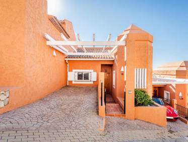 Lange tijd verhuur - Townhouse / Semi-detached - Altea - Mascarat