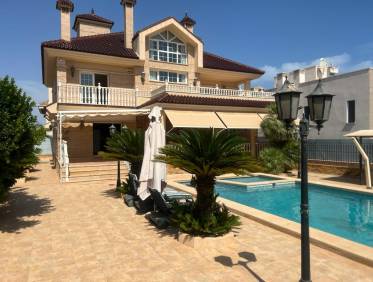 Lange tijd verhuur - Villa - Torrevieja