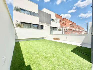 Nieuwbouw - Townhouse / Semi-detached - Cox - San Fernando