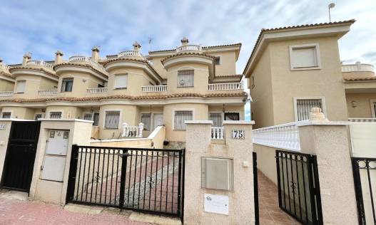 Townhouse / Semi-detached - Bestaand - Ciudad Quesada - Lo Marabu - Doña Pepa 2