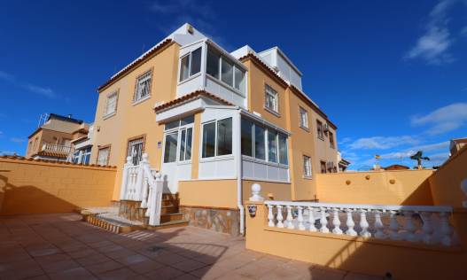 Townhouse / Semi-detached - Bestaand - Ciudad Quesada - Lo Marabu