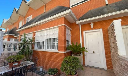Townhouse / Semi-detached - Bestaand - Elche - Center