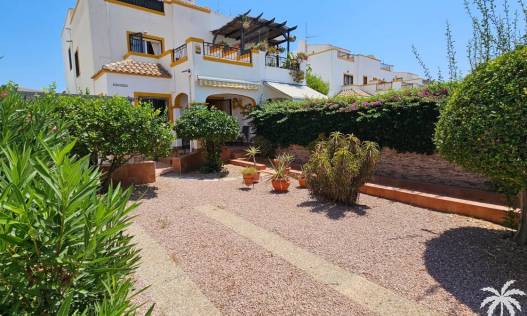 Townhouse / Semi-detached - Bestaand - La Marina - La Marina