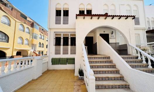 Townhouse / Semi-detached - Bestaand - La Mata - La Mata