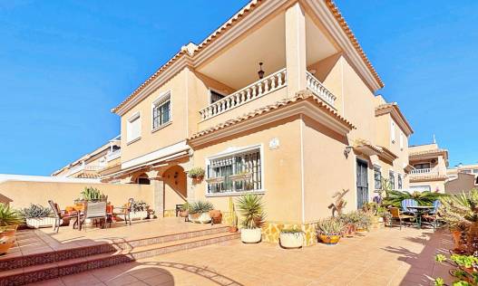 Townhouse / Semi-detached - Bestaand - Orihuela Costa - Villamartin