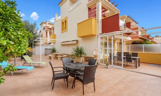 Townhouse / Semi-detached - Bestaand - Orihuela Costa - Villamartin