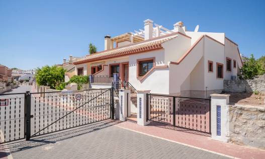 Townhouse / Semi-detached - Bestaand - San Miguel de Salinas - San Miguel