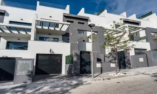 Townhouse / Semi-detached - Bestaand - Torremolinos - Torremolinos