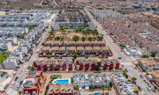 Townhouse / Semi-detached - Bestaand - Torrevieja - Aguas Nuevas