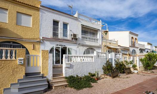 Townhouse / Semi-detached - Bestaand - Torrevieja - La Siesta