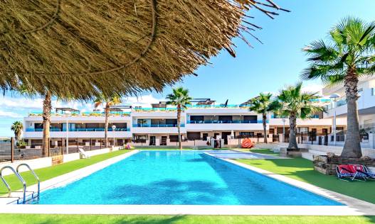 Townhouse / Semi-detached · Bestaand · Torrevieja · Los Balcones