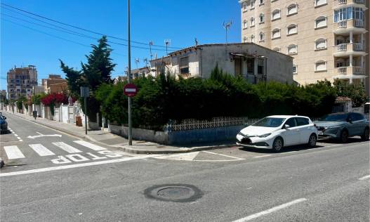 Townhouse / Semi-detached - Bestaand - Torrevieja - Torrevieja