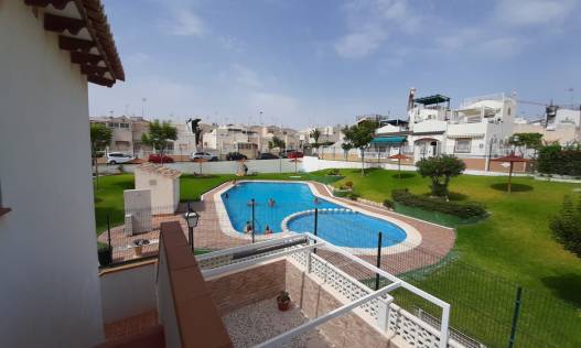 Townhouse / Semi-detached - Bestaand - Torrevieja - Torrevieja