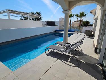 Vakantie verhuur - Villa - La Marina - Alicante