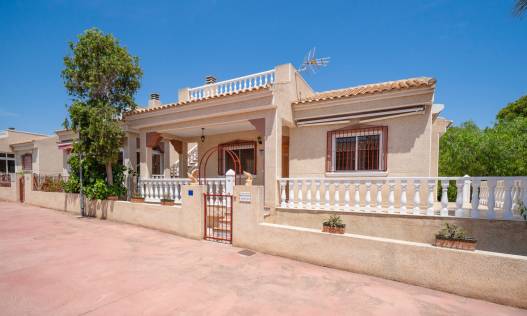 Villa - Bestaand - Algorfa - Algorfa