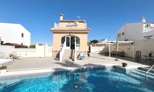 Villa - Bestaand - Benijófar - Monte Azul/ El Dorado