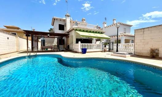 Villa - Bestaand - Orihuela Costa - La Zenia