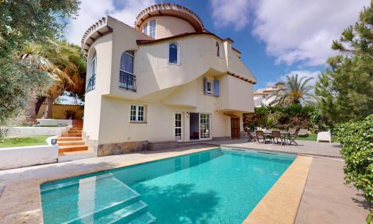 Villa - Bestaand - Orihuela Costa - La Zenia